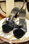 <img class='new_mark_img1' src='https://img.shop-pro.jp/img/new/icons43.gif' style='border:none;display:inline;margin:0px;padding:0px;width:auto;' />DEAD STOCK 50'S DANIEL GREEN RIBBON MULE SANDAL (BLK)