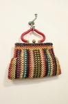 <img class='new_mark_img1' src='https://img.shop-pro.jp/img/new/icons43.gif' style='border:none;display:inline;margin:0px;padding:0px;width:auto;' />30'S WOODEN BEADED CLASP HANDBAG (MULTI)