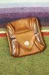 <img class='new_mark_img1' src='https://img.shop-pro.jp/img/new/icons43.gif' style='border:none;display:inline;margin:0px;padding:0px;width:auto;' />VINTAGE 70'S LEATHER COIN PURSE (M.BRN)