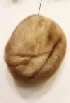 <img class='new_mark_img1' src='https://img.shop-pro.jp/img/new/icons43.gif' style='border:none;display:inline;margin:0px;padding:0px;width:auto;' />VINTAGE 50'S~60'S MINK FUR HAT (L.BRN)