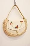 <img class='new_mark_img1' src='https://img.shop-pro.jp/img/new/icons43.gif' style='border:none;display:inline;margin:0px;padding:0px;width:auto;' />60'S FLOWER EMBROIDERED RAFFIA HANDBAG (NTRL)