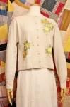 <img class='new_mark_img1' src='https://img.shop-pro.jp/img/new/icons43.gif' style='border:none;display:inline;margin:0px;padding:0px;width:auto;' />DEAD STOCK 50'S~60'S FLOWER EMBROIDERED CARDIGAN (BEIGE)