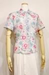 <img class='new_mark_img1' src='https://img.shop-pro.jp/img/new/icons43.gif' style='border:none;display:inline;margin:0px;padding:0px;width:auto;' />50'S FLOWER PRINTED SHEER BLOUSE (WHT/BLE/PNK)