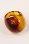 <img class='new_mark_img1' src='https://img.shop-pro.jp/img/new/icons43.gif' style='border:none;display:inline;margin:0px;padding:0px;width:auto;' />VINTAGE BAKELITE MARBLE DOME RING (R.BEER)