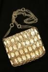 <img class='new_mark_img1' src='https://img.shop-pro.jp/img/new/icons43.gif' style='border:none;display:inline;margin:0px;padding:0px;width:auto;' />70'S METAL PLATE & RING LINK SHOULDER BAG (GLD)