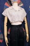<img class='new_mark_img1' src='https://img.shop-pro.jp/img/new/icons43.gif' style='border:none;display:inline;margin:0px;padding:0px;width:auto;' />50'S CHECK STITCH PRINT CROPPED COTTON TOPS (WHT/BLK)
