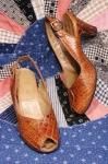 40'S LORD & TAYLOR ALLIGATOR PEEP TOE SLING BACK PUMPS (L.BRN)