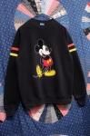 <img class='new_mark_img1' src='https://img.shop-pro.jp/img/new/icons43.gif' style='border:none;display:inline;margin:0px;padding:0px;width:auto;' />80'S MICKEY MOUSE FLOCK PRINT SWEATSHIRTS (BLK/RED/YLW)
