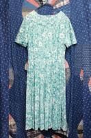 60'S wilshire BOAT NECK FLOWER PRINT PLEAT DRESS (GRN)