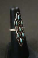 VINTAGE 70'S ZUNI TURQUOISE NEEDLE POINT SHADOW BOX SILVER RING