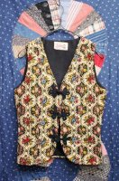 <img class='new_mark_img1' src='https://img.shop-pro.jp/img/new/icons21.gif' style='border:none;display:inline;margin:0px;padding:0px;width:auto;' />60'S NEEDLEPOINT TAPESTRY CHINESE KNOT BUTTON VEST (OWHT/BLK/RED/PNK/BLE/OLV) ★20%OFF 7000円→