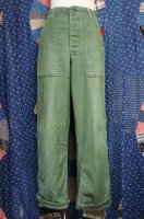 <img class='new_mark_img1' src='https://img.shop-pro.jp/img/new/icons43.gif' style='border:none;display:inline;margin:0px;padding:0px;width:auto;' />60'S US ARMY COTTON SATEEN BAKER PANTS (OD) 