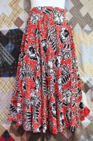 <img class='new_mark_img1' src='https://img.shop-pro.jp/img/new/icons43.gif' style='border:none;display:inline;margin:0px;padding:0px;width:auto;' />50s BOTANICAL PRINT COTTON CIRCULAR SKIRT (RED/BLK/WHT)