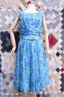 50s FLOWER PRINTED CHIFFON SLEEVELESS DRESS WITH PANNIER (BLE/WHT)
