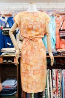 50s PRINTED FRENCH SLEEVE DRESS WITH BELT (ORG) 
