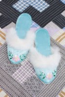 DEAD STOCK 40s-50s FLOWER EMBROIDERED FUR TRIM SOUVENIR SLIPPERS (P.TQ)