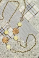 VINTAGE 70s Sarah Coventry Taste of Honey LONG NECKLACE (GLD/BRN)
