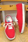 <img class='new_mark_img1' src='https://img.shop-pro.jp/img/new/icons43.gif' style='border:none;display:inline;margin:0px;padding:0px;width:auto;' />KEDS CANVAS DECK SHOES(RED)