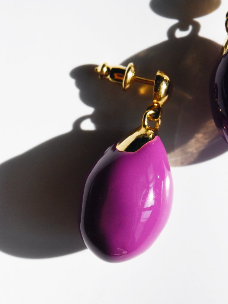 R.ALAGAN EGGPLANT EARRINGS - n e p