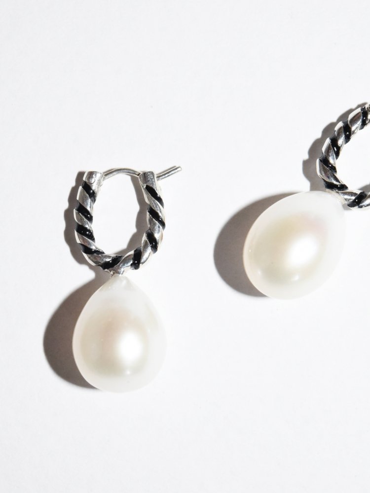 素敵でユニークな ONYX) R.ALAGAN BRANCHET EARRINGS