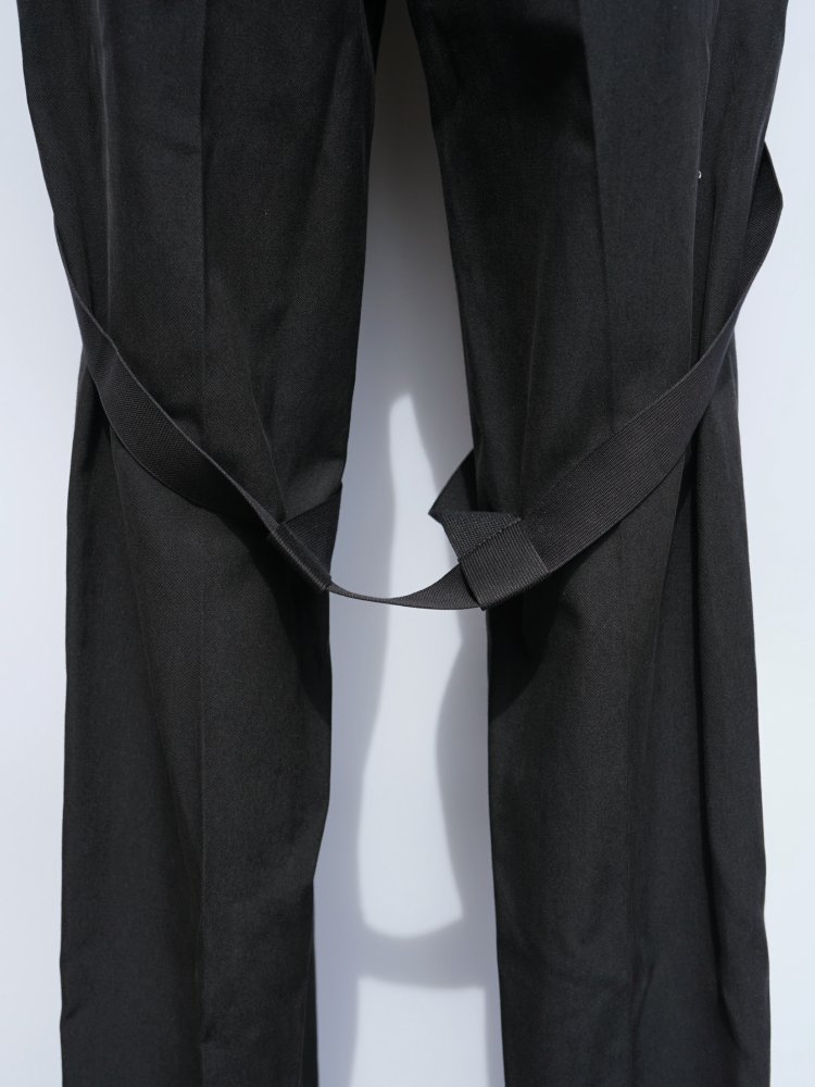 FUMIKA_UCHIDA GABARDINE HARNESS SLACKS / BLACK - n e p