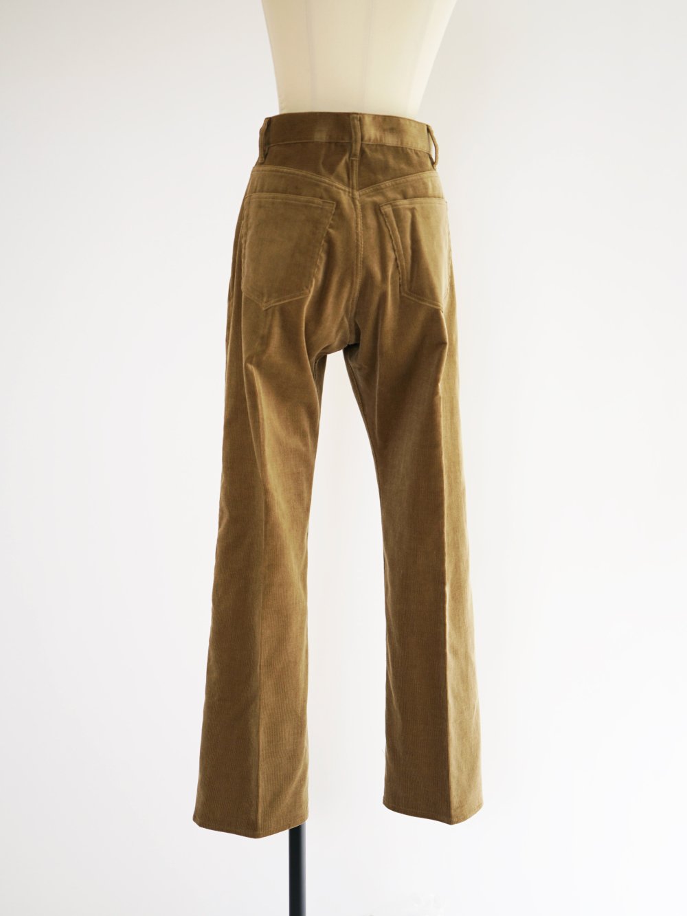 AURALEE FINX CORDUROY PANTS / KHAKI BEIGE - n e p