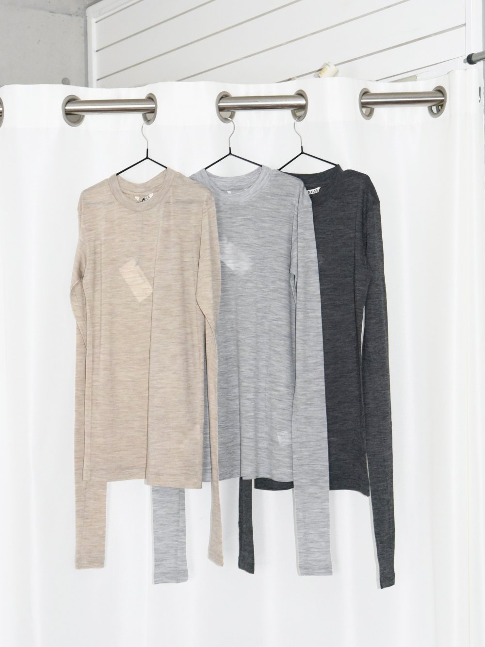 AURALEE SUPER SOFT WOOL SHEER JERSEY L/S TEE - n e p