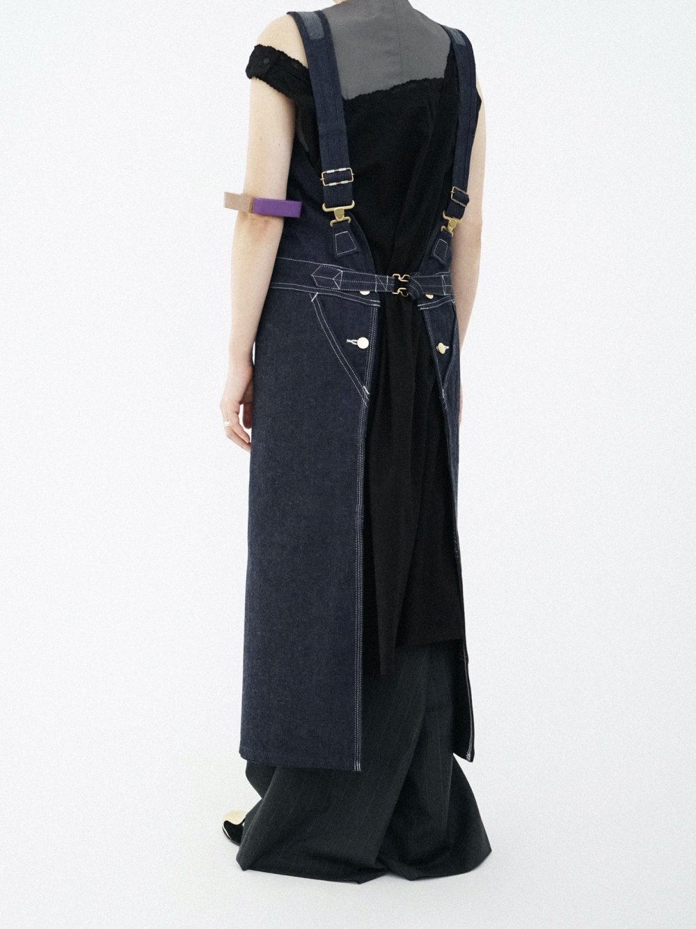 FUMIKA_UCHIDA DENIM OVERALL APRON MIDI DRESS / RIGID INDIGO - n e p