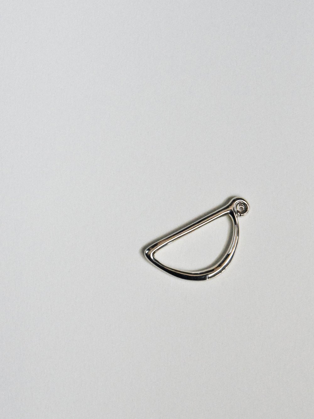 R.ALAGAN FIBULA RING / SILVER - n e p