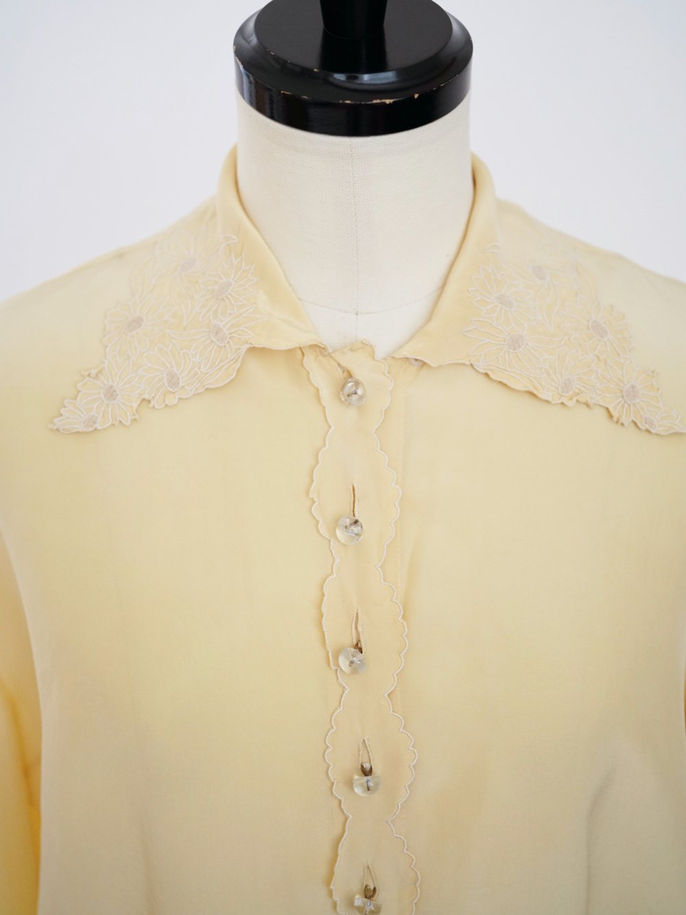 VINTAGE SILK BLOUSE