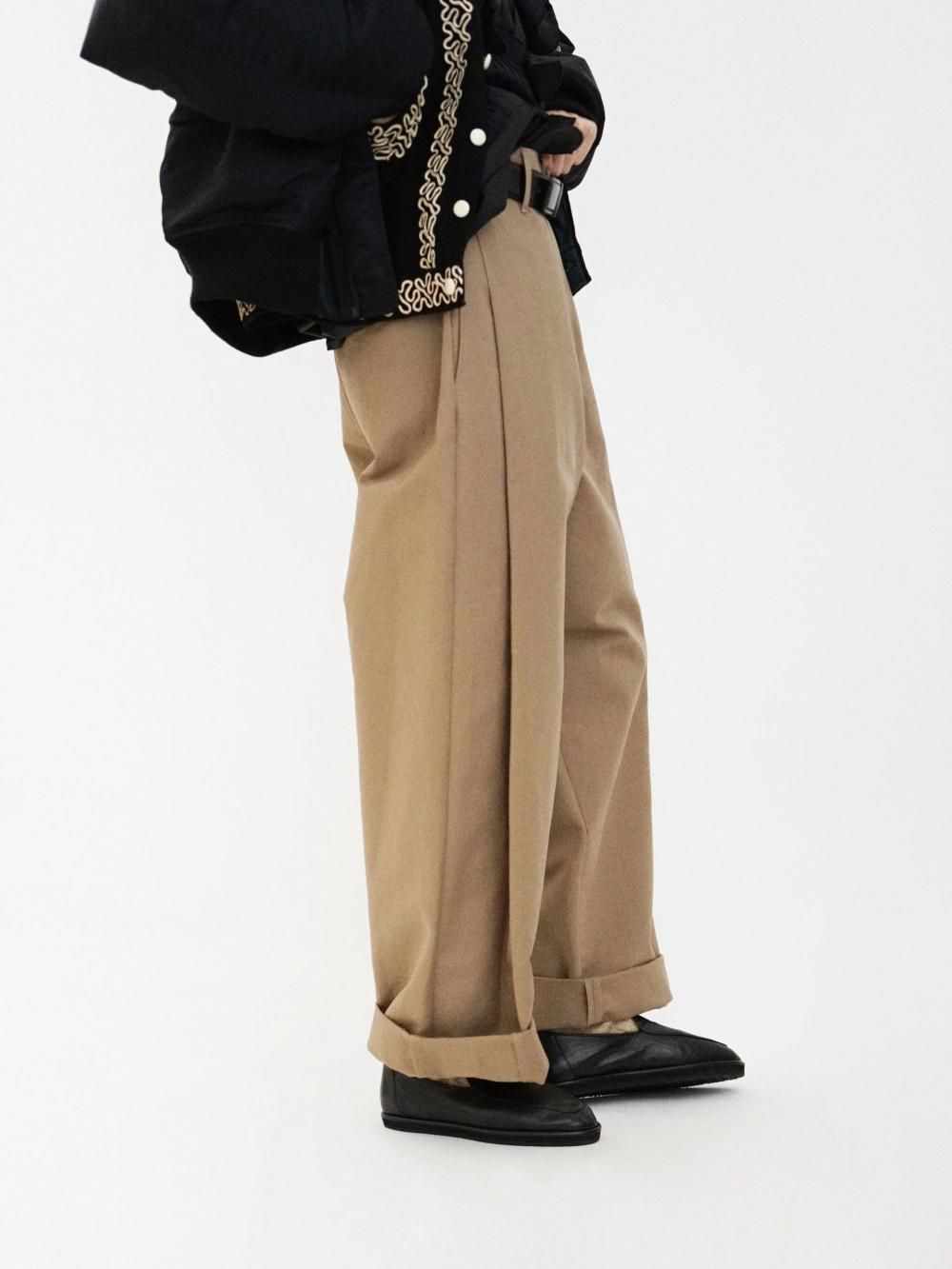 AMOMENTO MENS SNAP GARCONNE PANTS / BEIGE