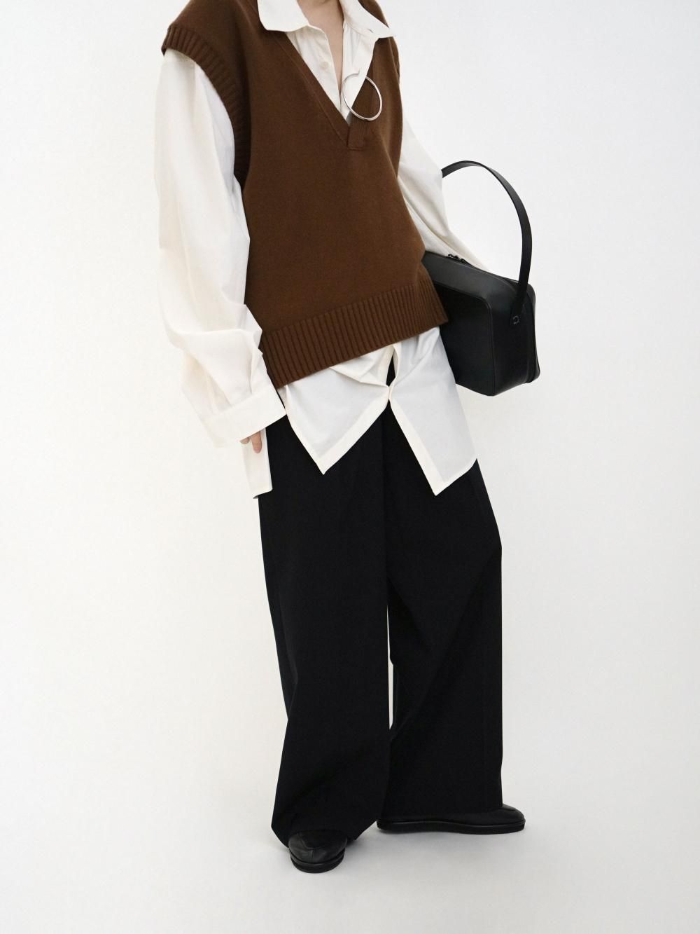 Ernie Palo V NECK KNIT VEST / CAMEL