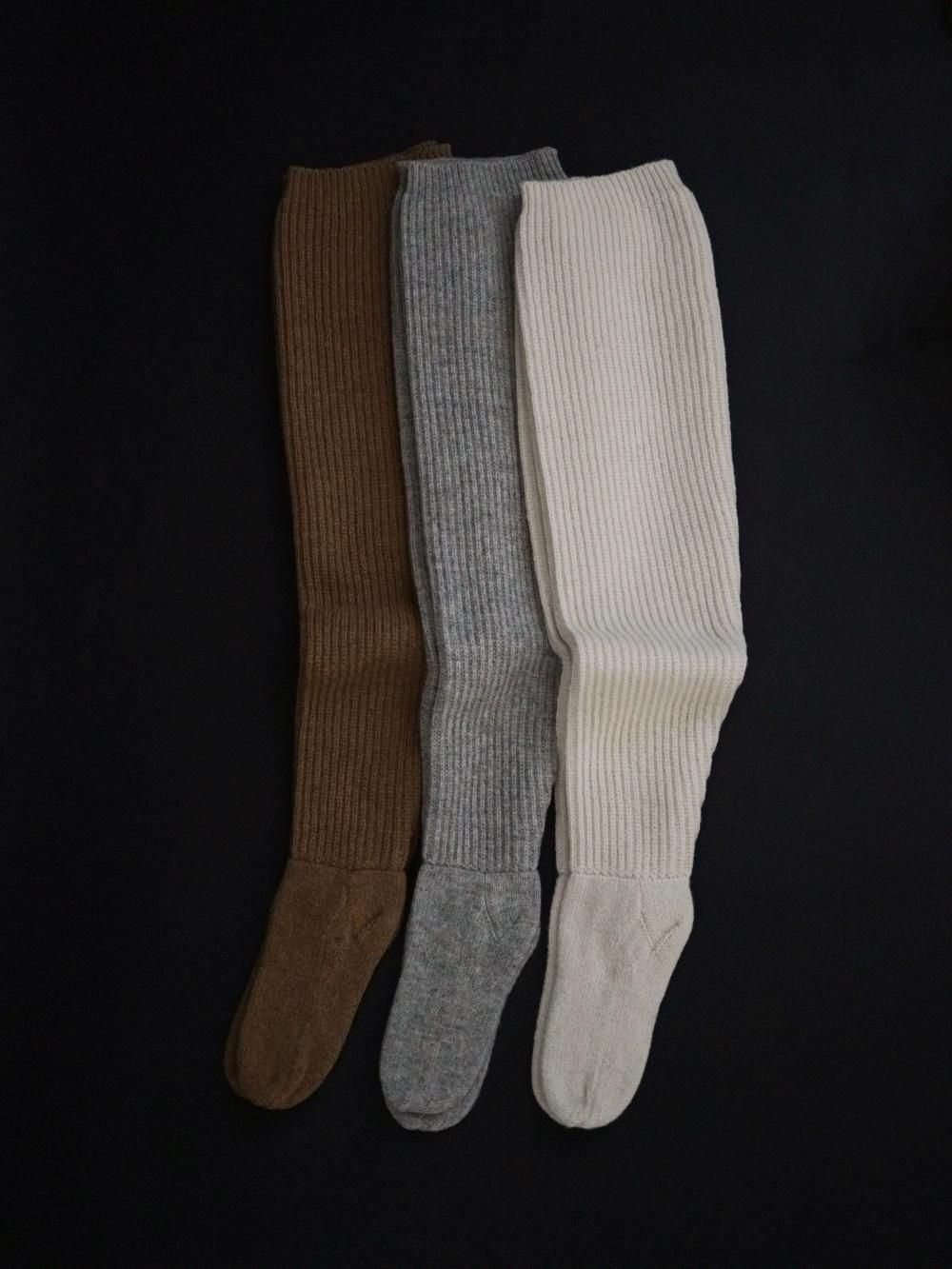 FUMIKA_UCHIDA SHETLAND RIB STITCH TIGHT-HIGH SOCKS 