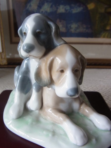 リヤドロ lladro 無邪気なビーグル犬 3体 | forext.org.br