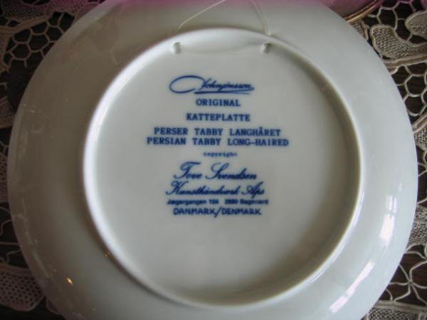 ビンテージブルーu0026ホワイト、ハンドペイントの猫の絵皿 - ヨーロッパアンティーク陶器・シルバー・グラス・雑貨の専門店 ♪アンティーク・カナダ♪