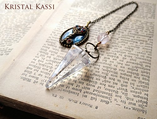 水晶のペンデュラム ローズクォーツと宝石箱の鍵 - 愛知県 パワーストーンアクセサリー KRISTAL KASSI