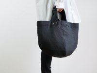 BLACK LINEN TOTE-middle