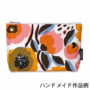 マリメッコ（marimekko）生地（ファブリック）ロサリウム（Rosarium）【10cm単位販売/海外正規品（フィンランド直輸入）】 -  北欧ラグ・おしゃれなカーテン・人気インテリア収納通販 | Puolukka