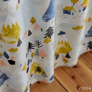 YUKI出品 Rady カーテン 黒金 雪山で暮らす人やイエティがかくれている楽しいデザイン【 v
