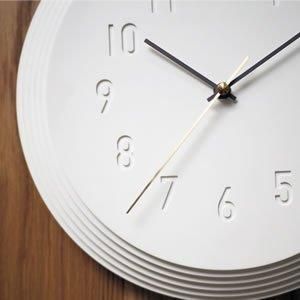 ゆ*う様 【ほぼ未使用品】インターフォルム Kuutamo 壁掛け時計 振り子時 掛け時計 クータモ（Kuutamo）【振り子/おしゃれ/インテリア