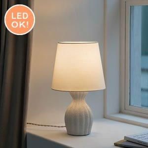 プラクティカルな設計のラック付きLEDフロアライト プラクティカルな設計のラック付きLEDフロアライト