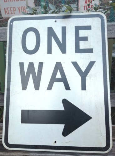 ロードサイン『ONE WAY』 - 鎌倉 アメリカン雑貨 アンティーク ヴィンテージ「アメ車庫」