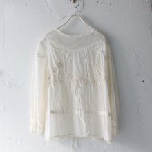 Lilla   Hand   Embroidery   Blouse