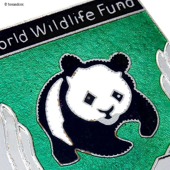 希望者のみラッピング無料】 カーバッジ 世界自然保護基金 WWF パンダ