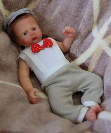 男の子　赤ちゃん　人形　リボーンドール　フルシリコンそれでよろしくお願いいたします