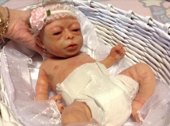 リボーンドール　フルシリコン　へその緒の付いた新生児人形