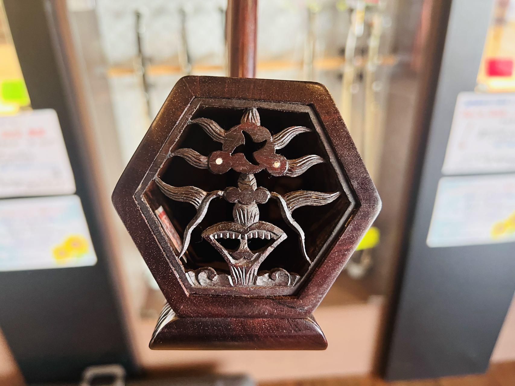 二胡★中古品★音を確認済み 天華之韻 二胡 紫檀六角形 | tenkanikoオンラインショップ｜二胡通販