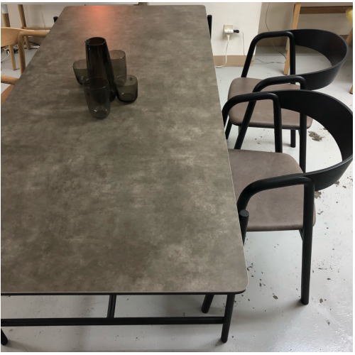 Pipa table ceramic grey / ピパテーブル セラミックグレー - デザイナーズ家具  ミッドセンチュリーのデザイナーズ家具｜ギャレットインテリア＠中目黒