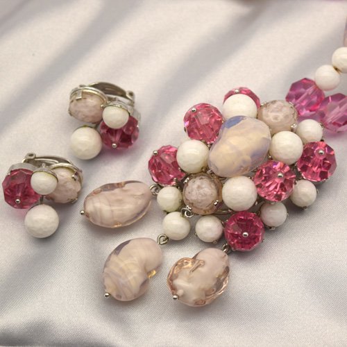 Christian Dior ホワイト×ピンク ネックレス／イヤリングセット - - GALLERY AURA -  東京港区麻布十番のアンティーク販売と買取・レンタルギャラリー