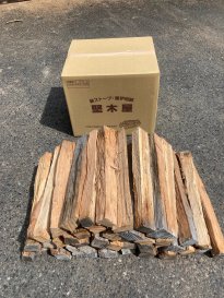 焚き火用ナラ薪<BR>30cm・40cm<BR>25ｋｇ（約50本）の商品画像